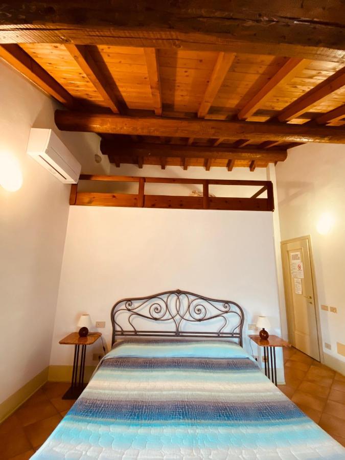 Tenuta Le Sorgive Agriturismo Солферино Екстериор снимка
