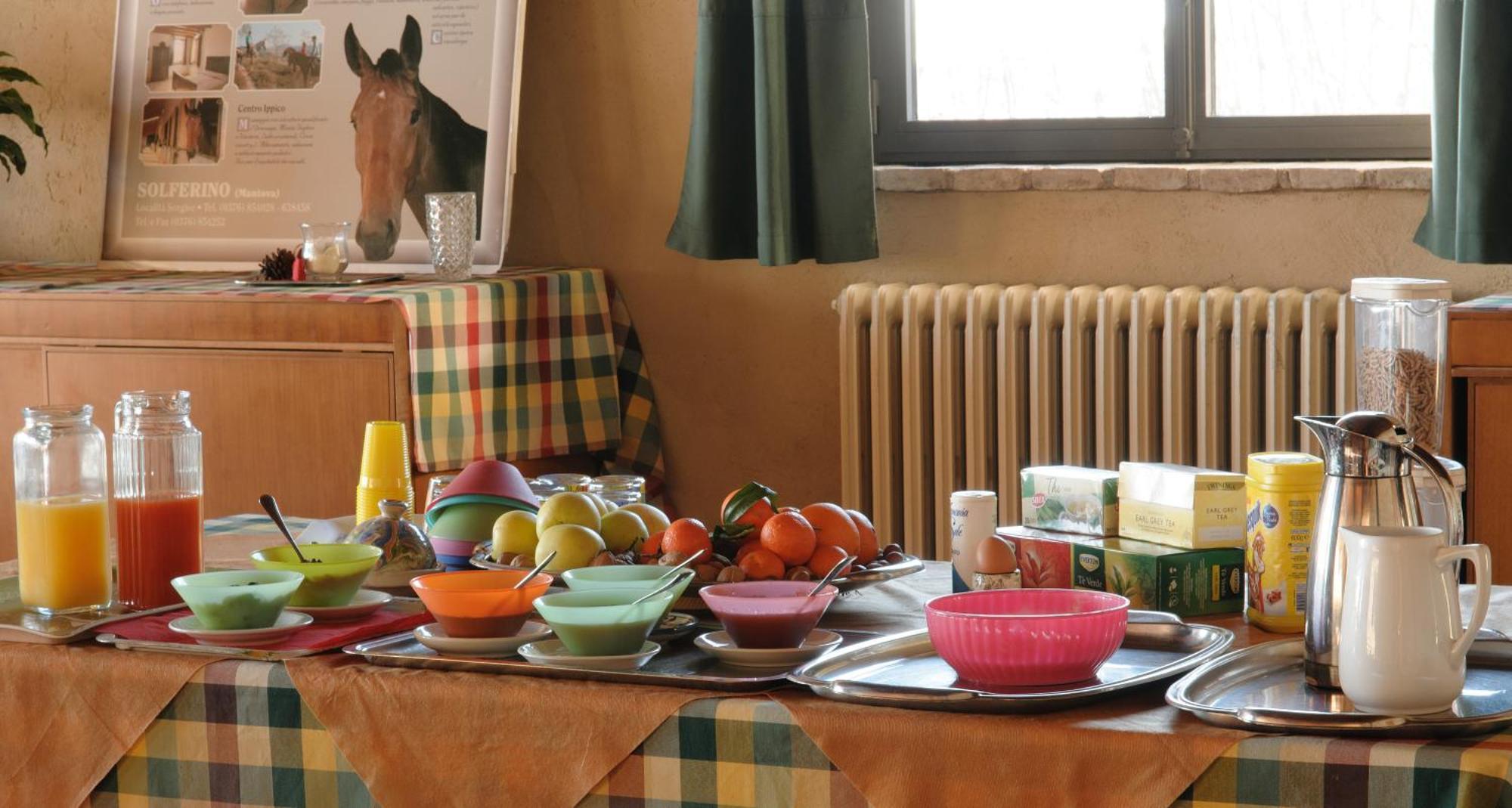 Tenuta Le Sorgive Agriturismo Солферино Екстериор снимка