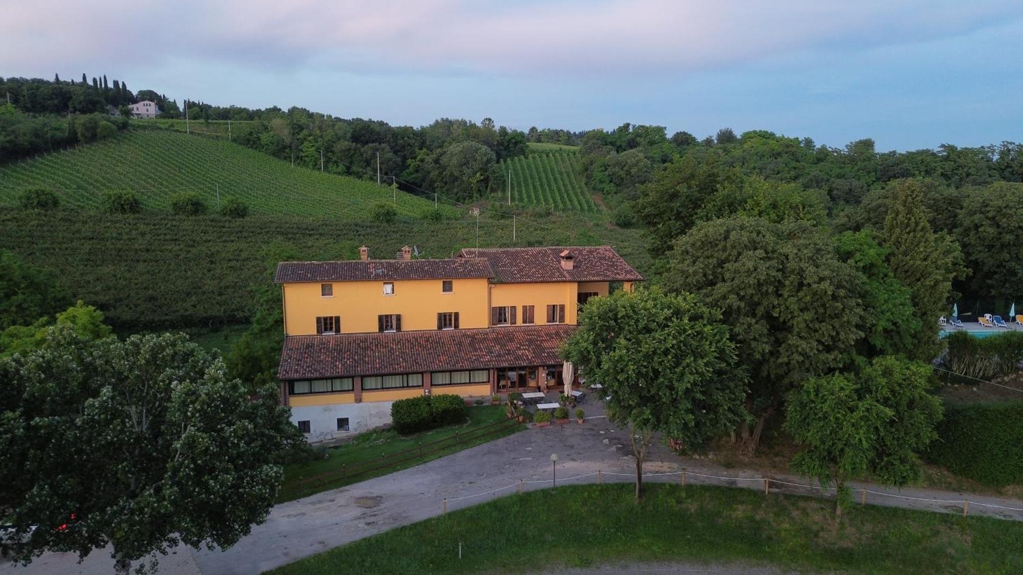 Tenuta Le Sorgive Agriturismo Солферино Екстериор снимка