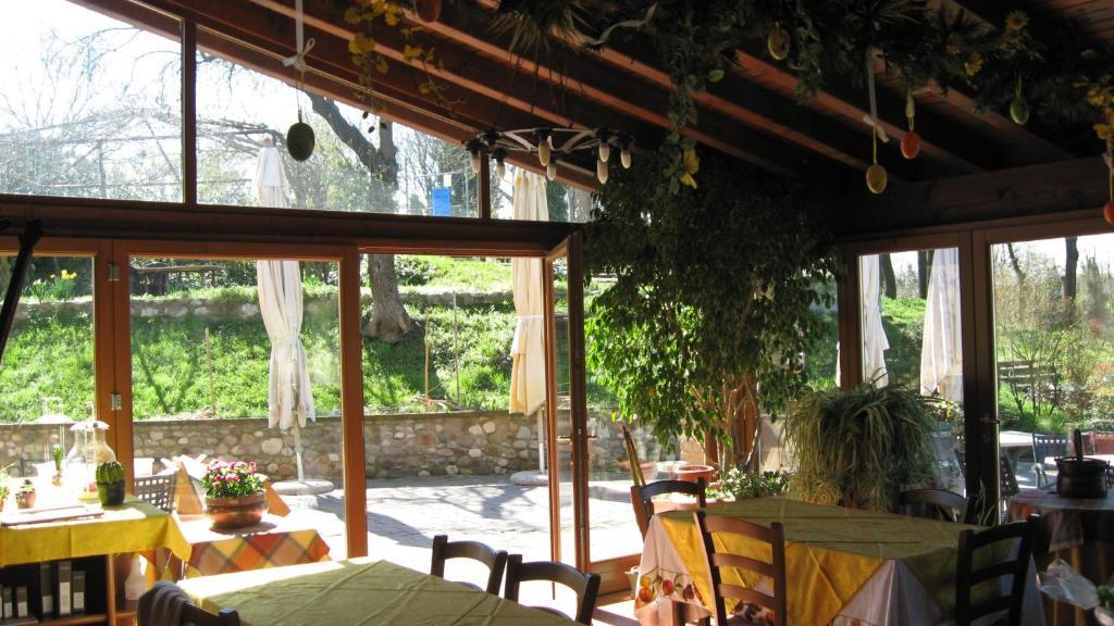 Tenuta Le Sorgive Agriturismo Солферино Екстериор снимка